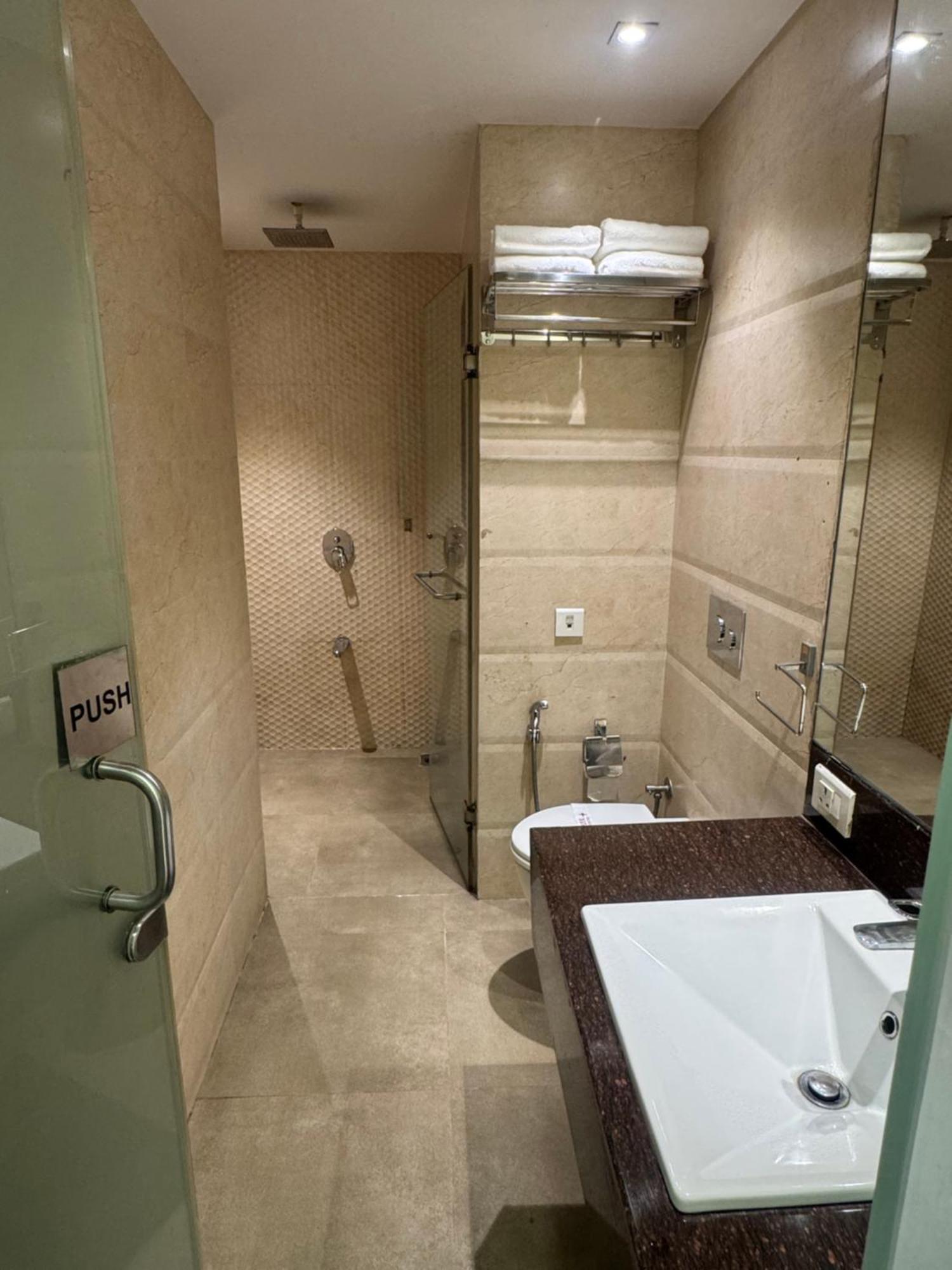 Hotel Dakshin Grandeur Navi Mumbai Ngoại thất bức ảnh