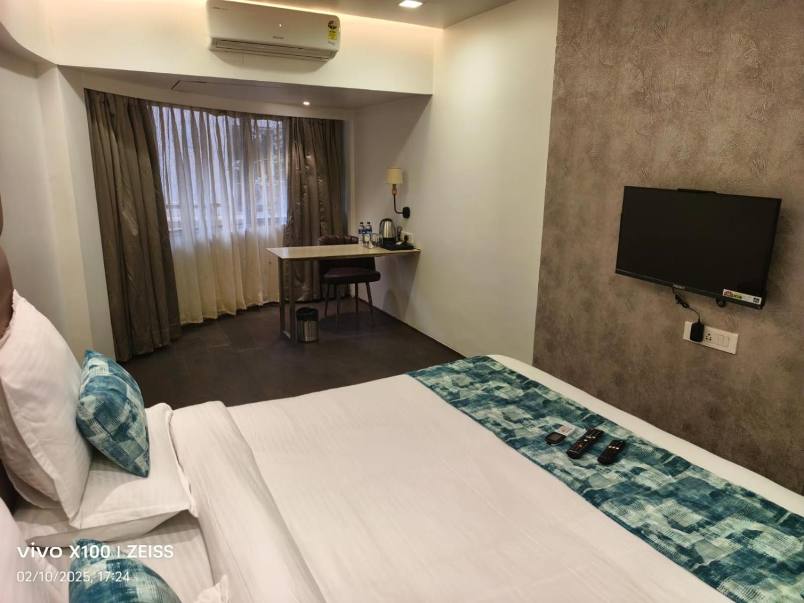 Hotel Dakshin Grandeur Navi Mumbai Ngoại thất bức ảnh